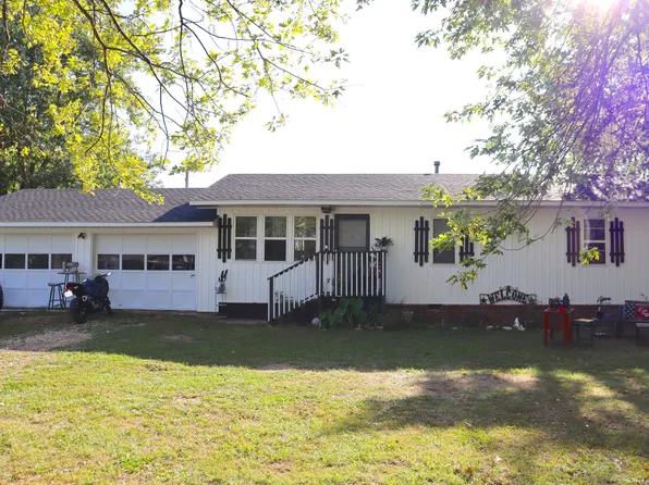 348 N Commerical, Seymour, MO 65746