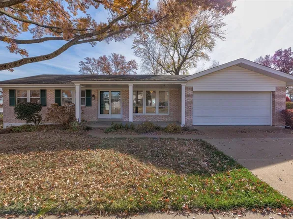 10248 Alpena Dr, Saint Louis, MO 63126