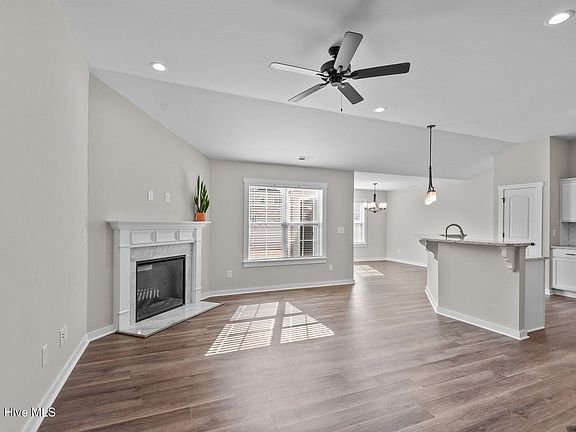 5th image of 333 Sequoia Drive