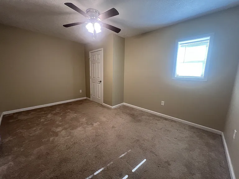 40 Harley Dr — Photo 10