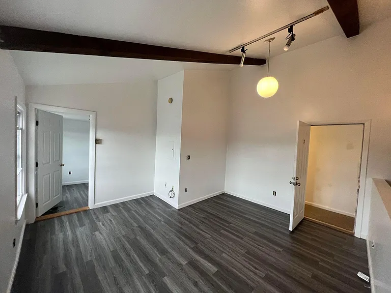 592 Lafayette Rd #6 — Photo 10