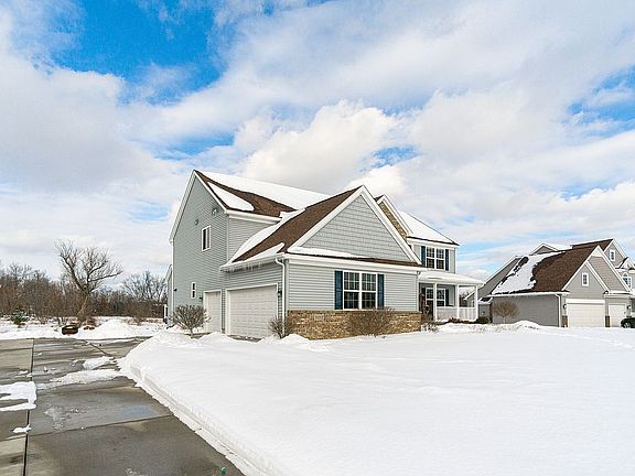 3rd image of 11112 Patina Dr
