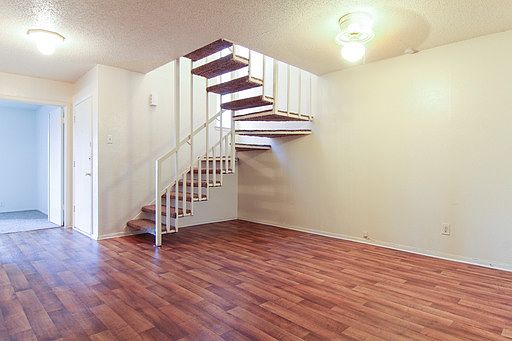2nd image of 853 Castleglen Dr