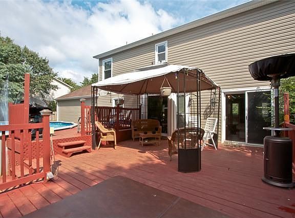 3rd image of 2415 Riverstone Dr