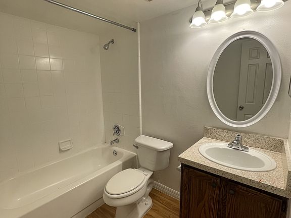 5th image of 226 Riverbend Dr Unit 104