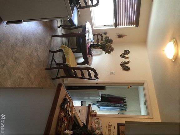 2nd image of 1113 Violet Meadow St S