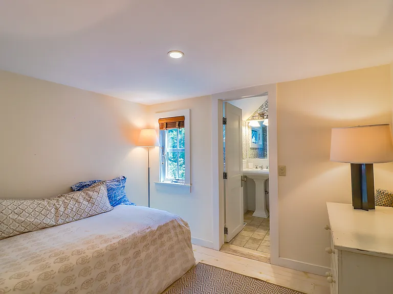 532 Abrahams Path — Photo 8