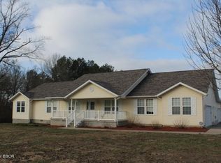 1091 Ramsey Heights Rd, West Frankfort, IL 62896