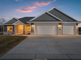 1652 Torchwood Trl, De Pere, WI 54115
