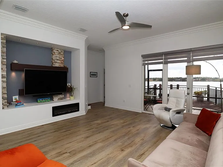 8248 Tivoli Dr — Photo 15