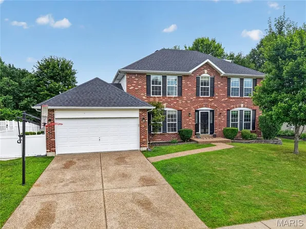 2917 Spring Blossom Dr, Dardenne Prairie, MO 63368