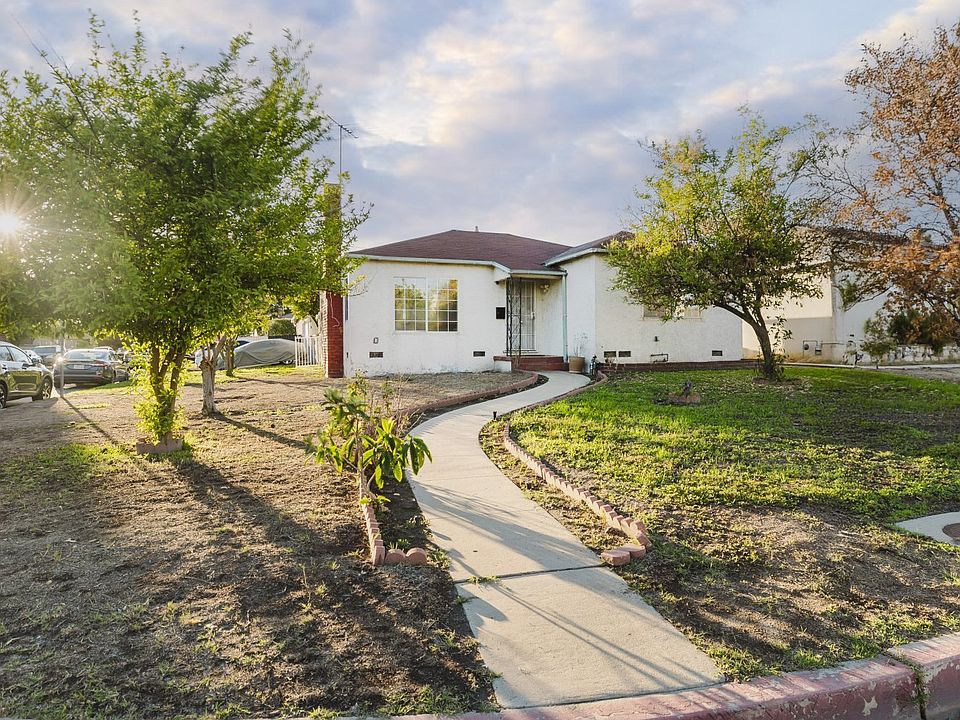 1st image of 7701 Camellia Ave