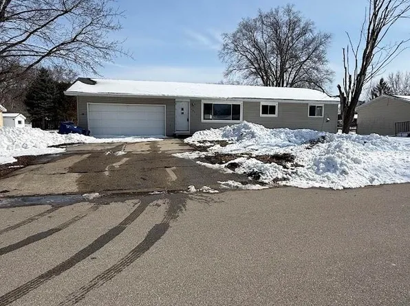 209 N 7th Ave, Winneconne, WI 54986