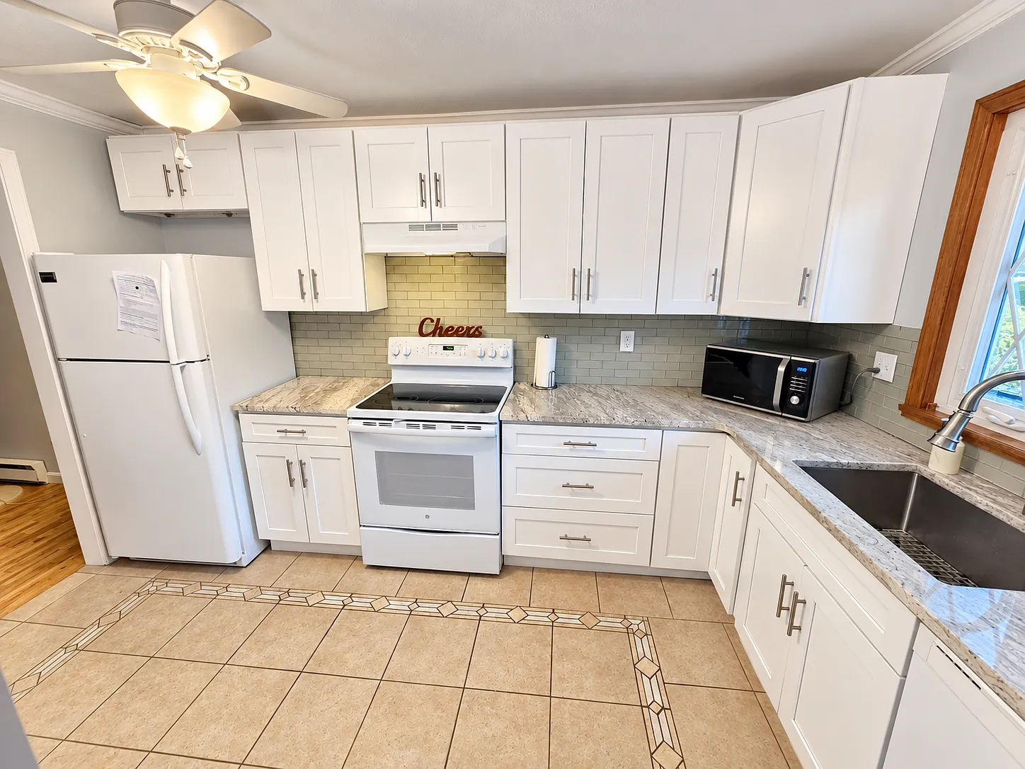 2 bed, 938 sqft, $2,500 — Photo 2