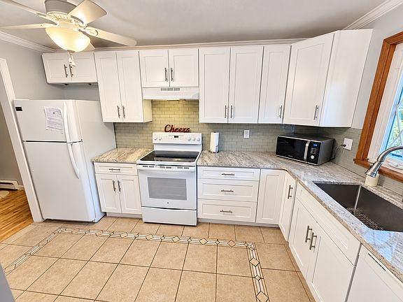 2nd image of 185 Porter Lake Dr