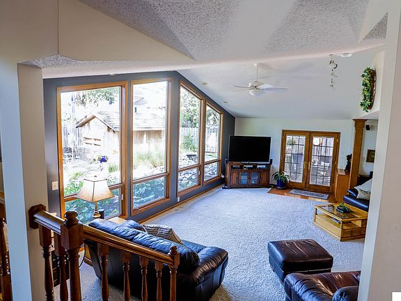 4th image of 6610 Deerwood Dr