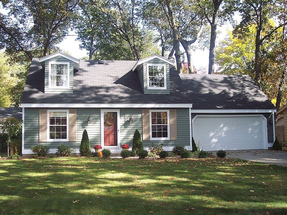 2852 Riverside Dr, Port Huron, MI 48060 Zillow