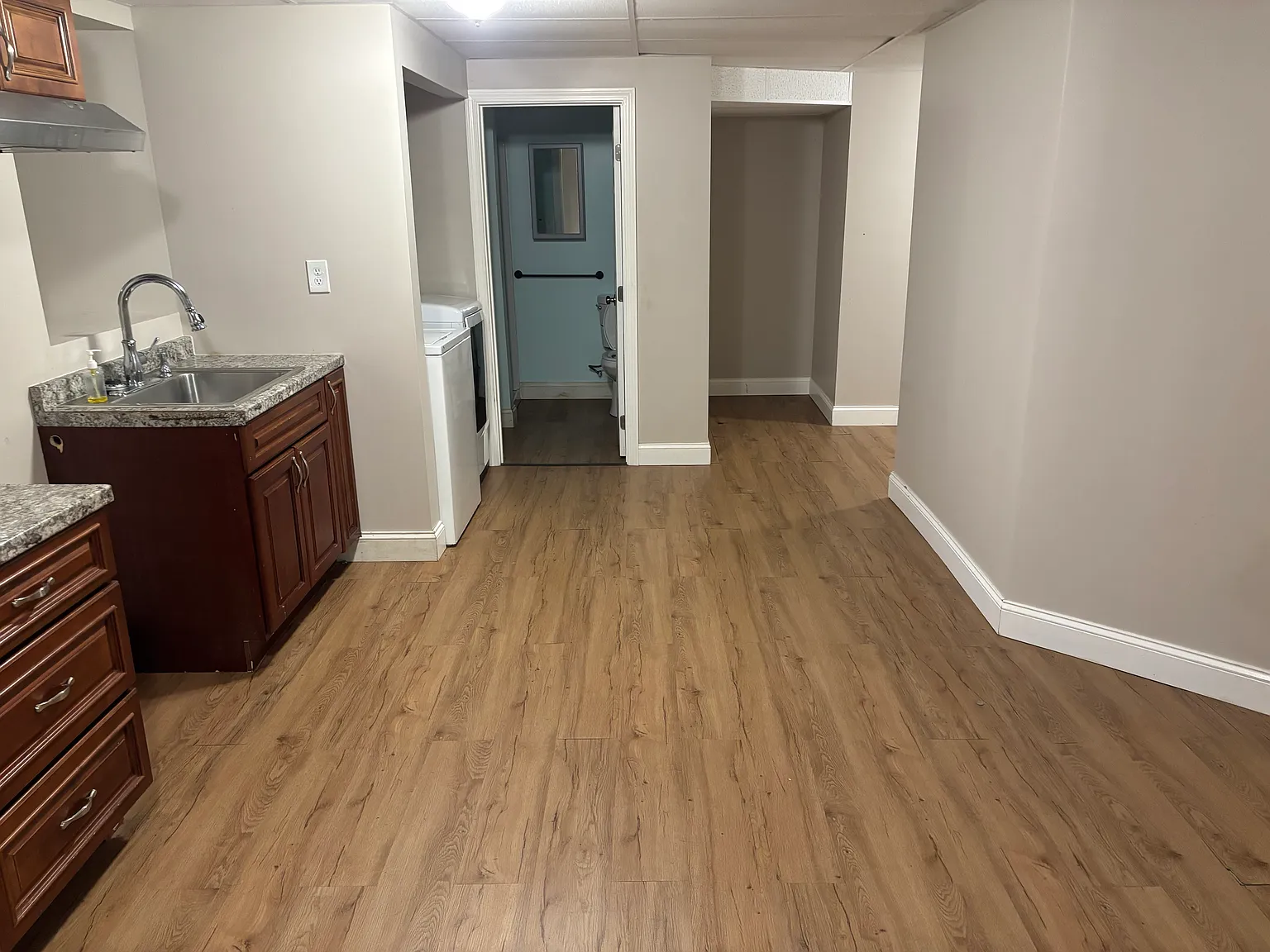 2 bed, 1500 sqft, $1,500 — Photo 3