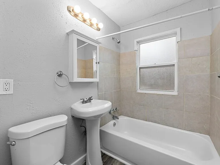 3126 McGee St — Photo 12