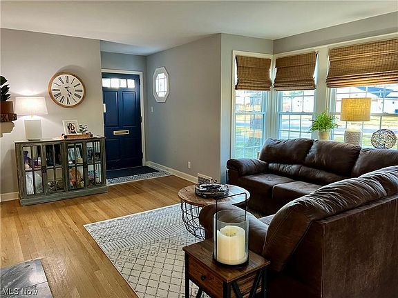 4th image of 1246 Garman Rd