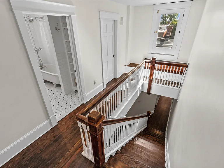 1754 Park Rd NW — Photo 10