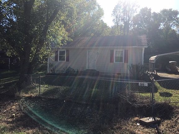 2nd image of 2010 Delia Dr