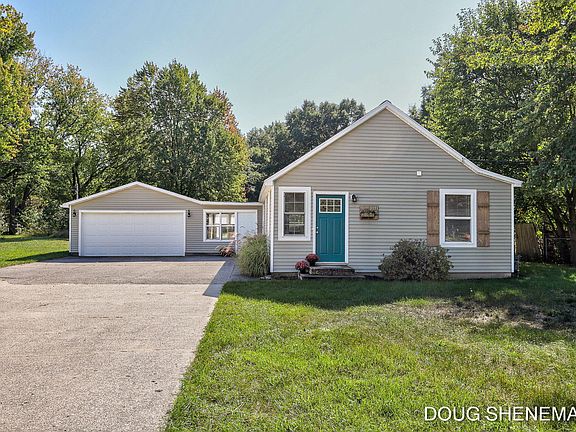 4th image of 3333 Butternut Dr