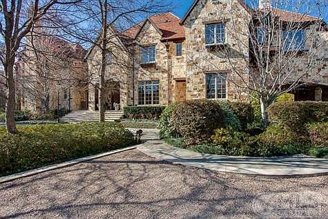 2nd image of 4848 Shadywood Ln