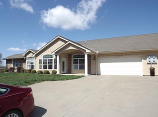 16429 Summit Ridge Rd, Lexington, MO 64067