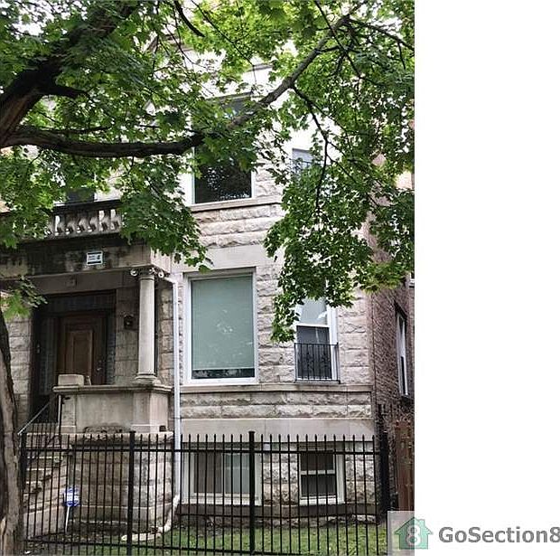 1st image of 3910 W Van Buren St #2