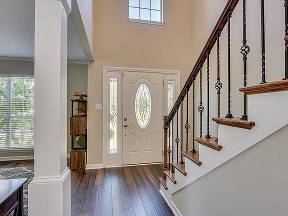 3rd image of 4668 Leeward Drive