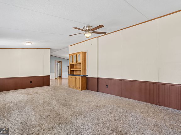 4th image of 101 Brandi Ln