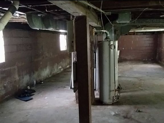 4th image of 10650 S State St