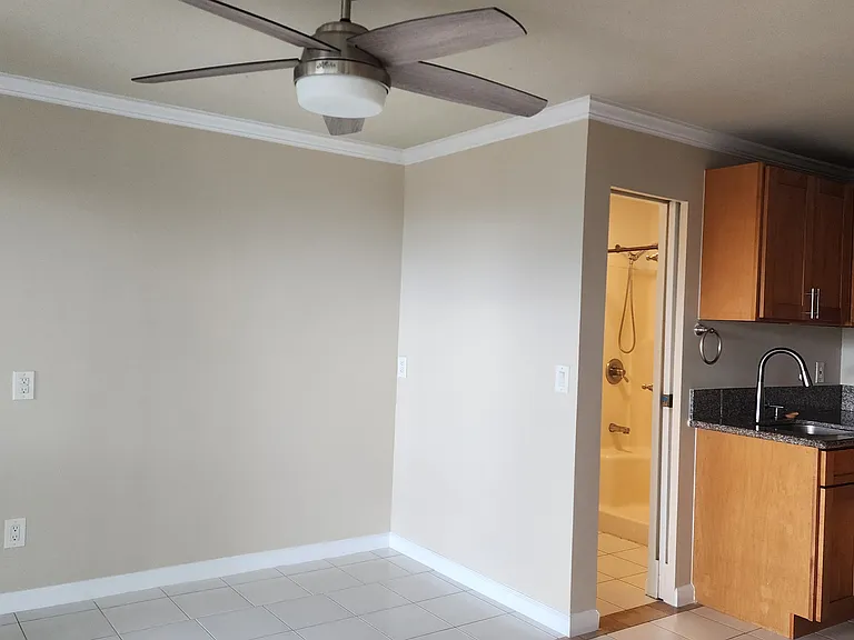 1145 Kaumoku St — Photo 20