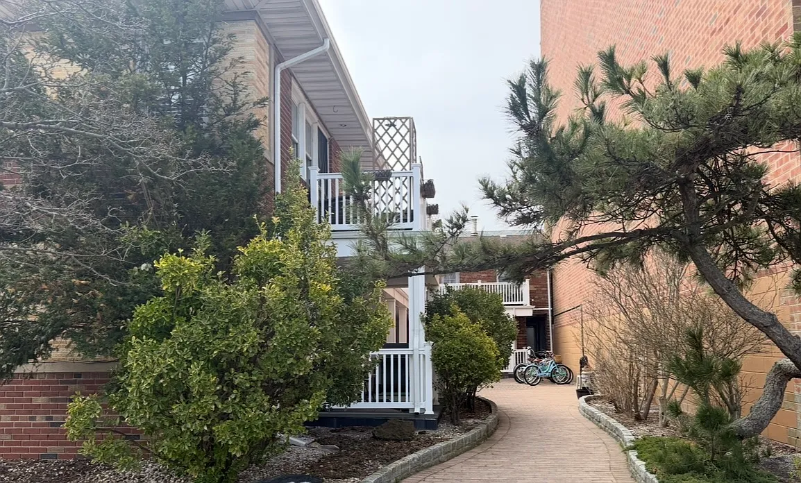 Studio, 500 sqft, $1,950 — Photo 1
