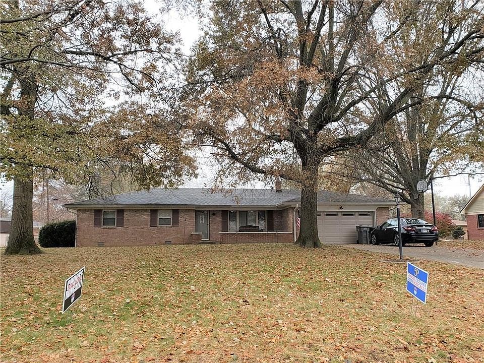 2nd image of 7340 Laurel Dr