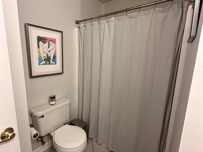 Main floor full bath