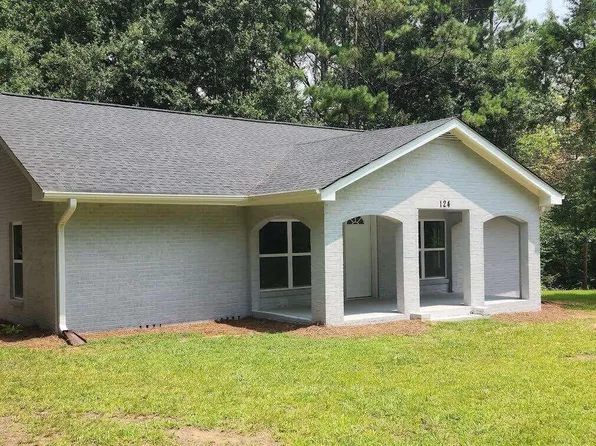 124 Red Barn Rd, Bowdon, GA 30108