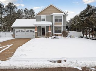 15920 Lattice Ln, East Lansing, MI 48823