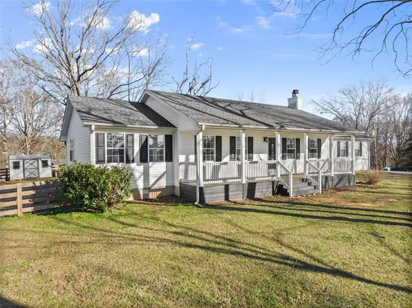117 Ridgeway Ter, Maysville, GA 30558
