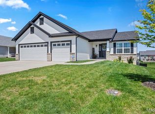205 River Mist Ct, Saint Paul, MO 63366