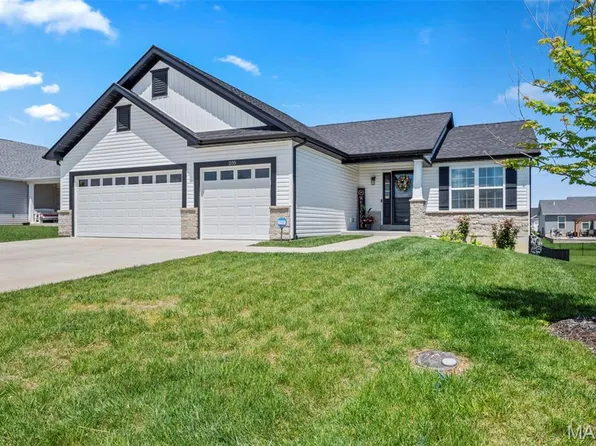 205 River Mist Ct, Saint Paul, MO 63366