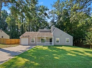 18 Hartley Woods Dr NE, Kennesaw, GA 30144