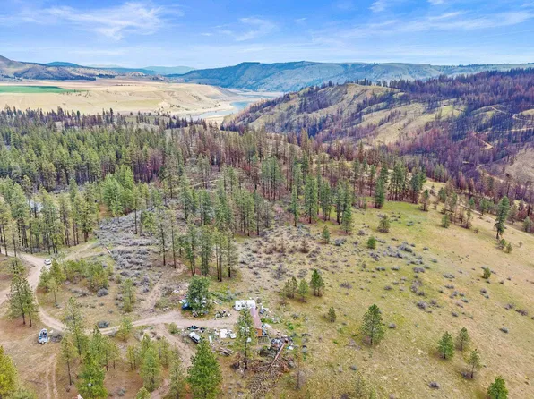 36480 Western Pines Dr N, Davenport, WA 99122