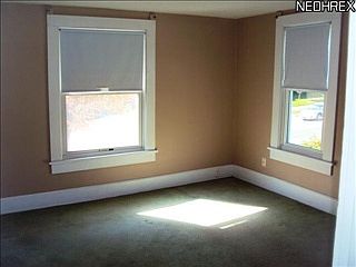 4th image of 226 College St