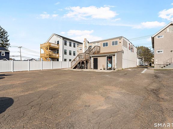 4th image of 66 Hemingway Avenue