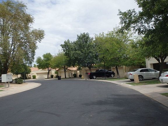 4th image of 8955 S Lori Ln