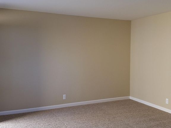 3rd image of 639 Kodiak Ct APT 3