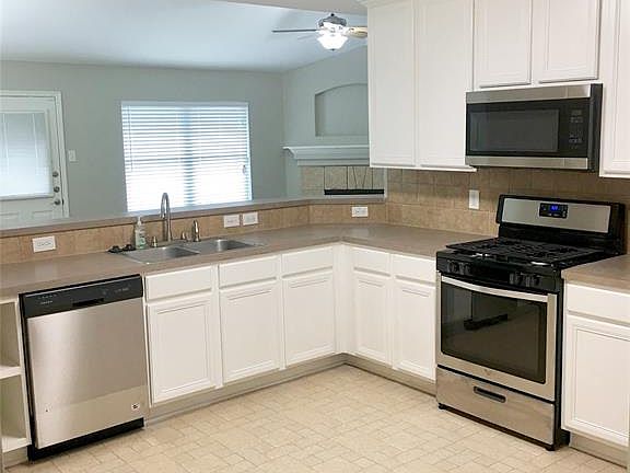 5th image of 14711 Mills Park Ln