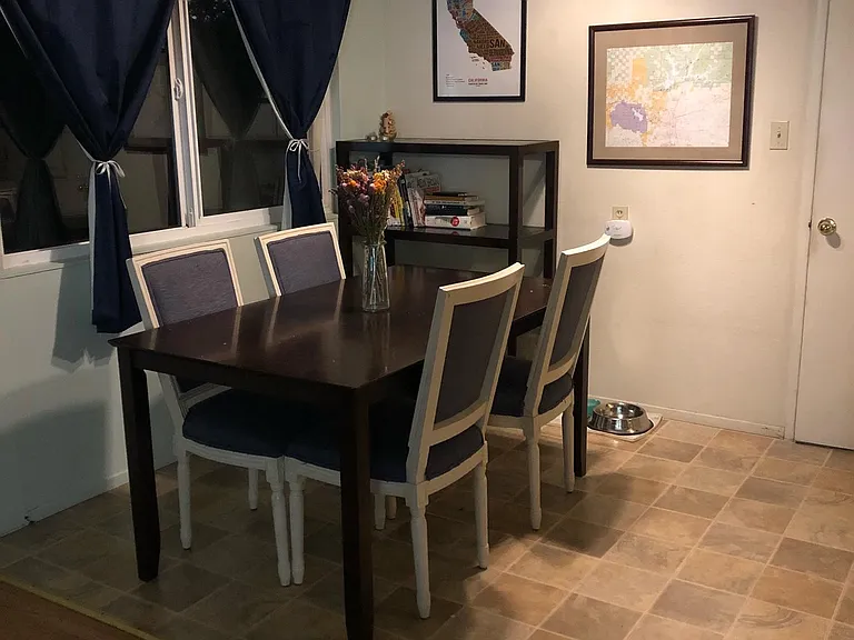 1114 Cypress Ln — Photo 5